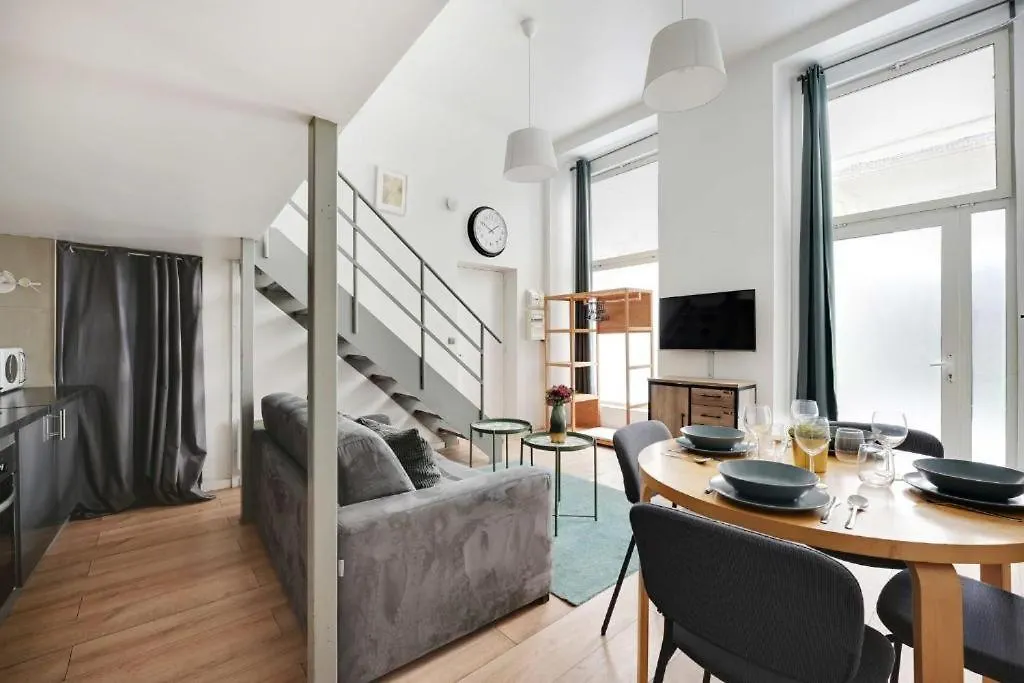 Lovely Appartement Montorgueil - 6P Paris 0*,  France