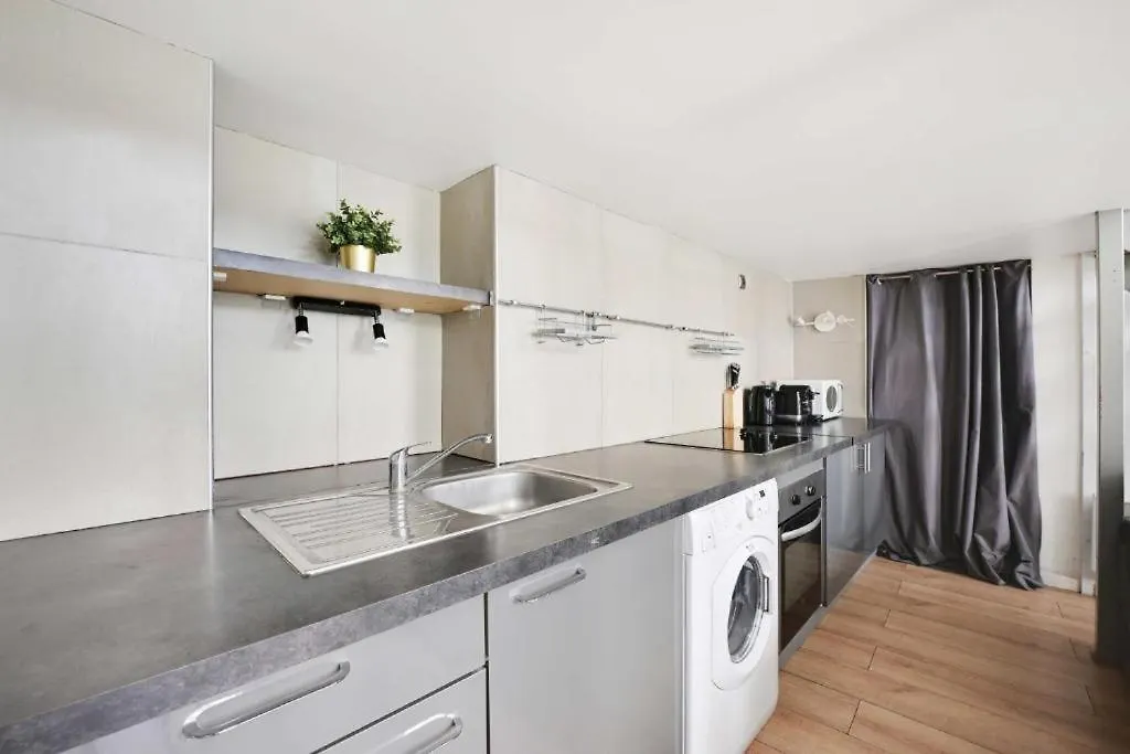 Lovely Appartement Montorgueil - 6P Paris Apartment